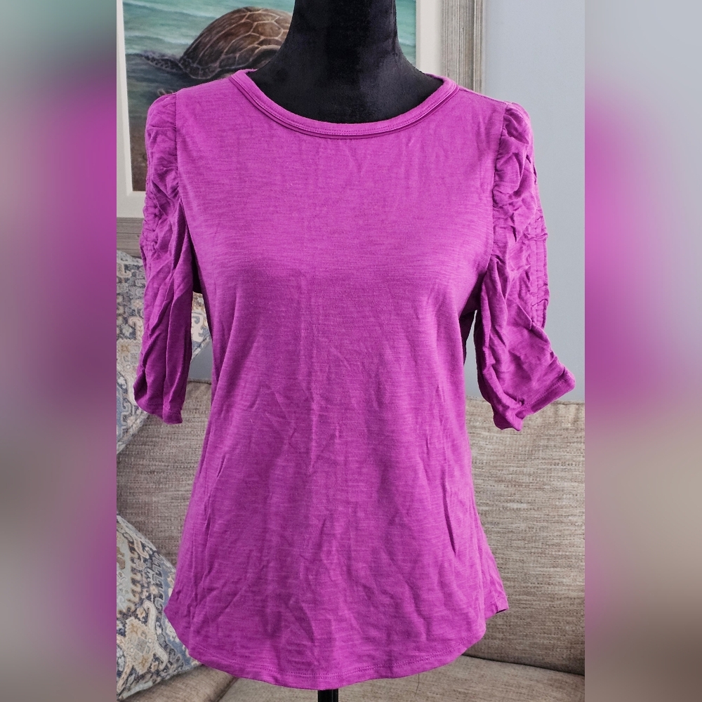 WHBM Shirred Sleeve Crewneck Tee Sz M